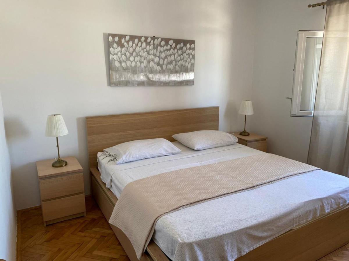 Apartments Barbaresko Lumbarda Eksteriør bilde