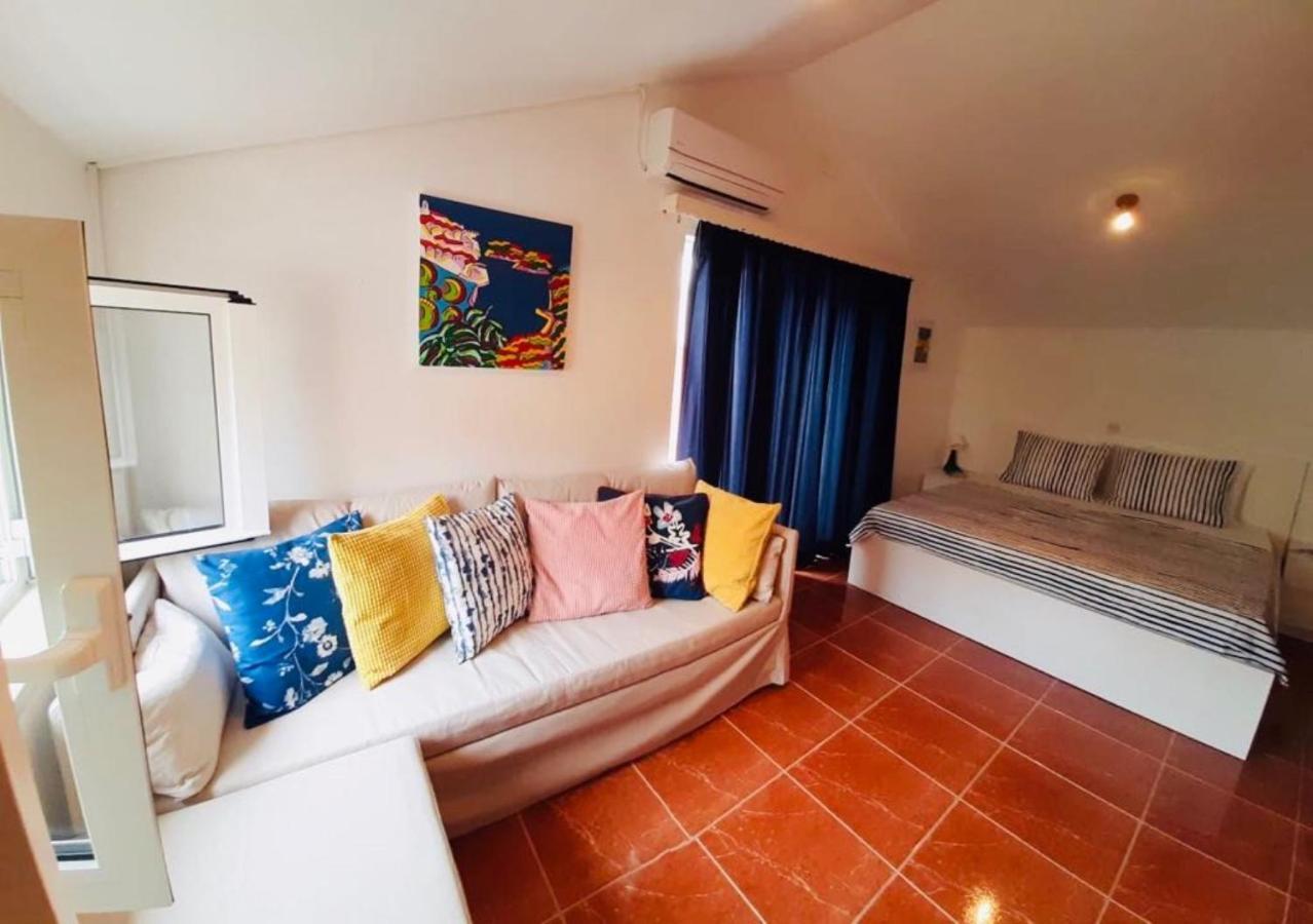 Apartments Barbaresko Lumbarda Eksteriør bilde