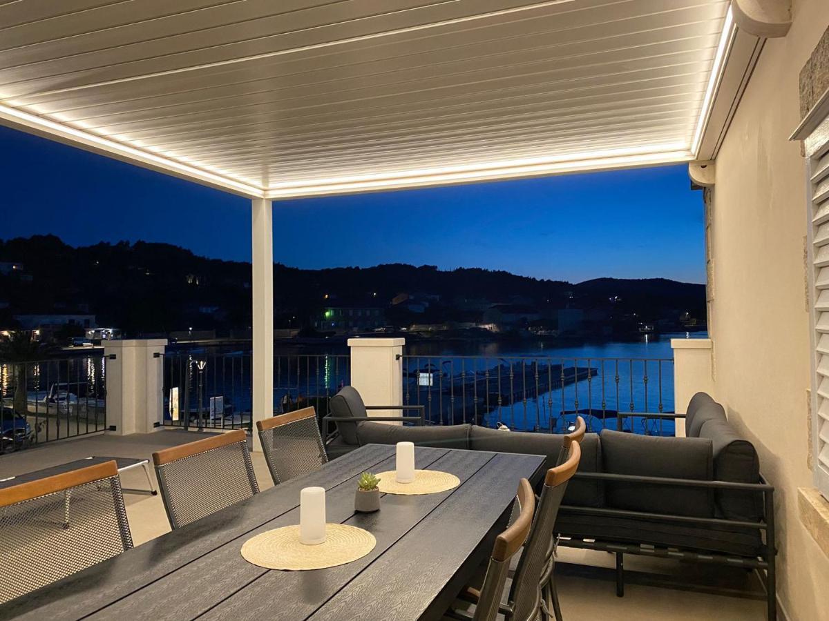 Apartments Barbaresko Lumbarda Eksteriør bilde