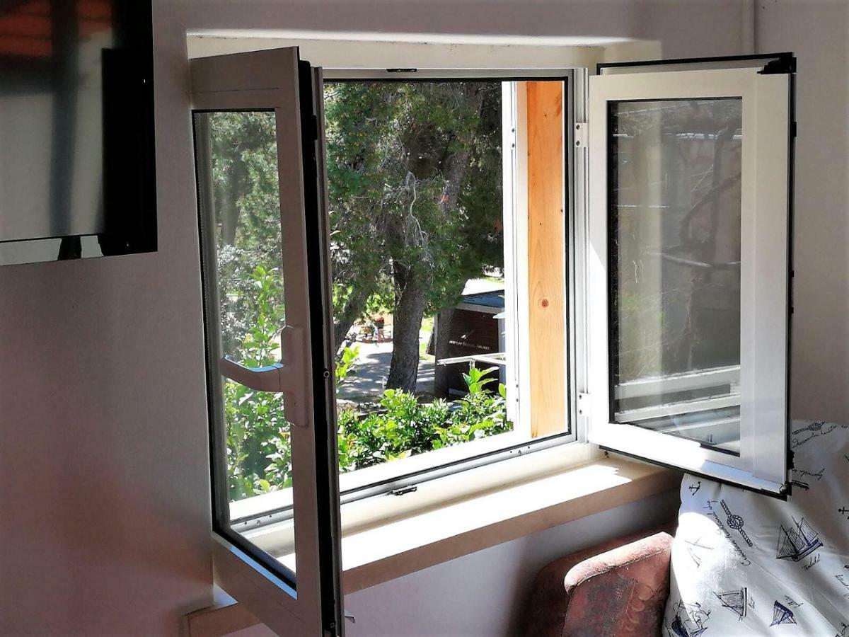 Apartments Barbaresko Lumbarda Eksteriør bilde