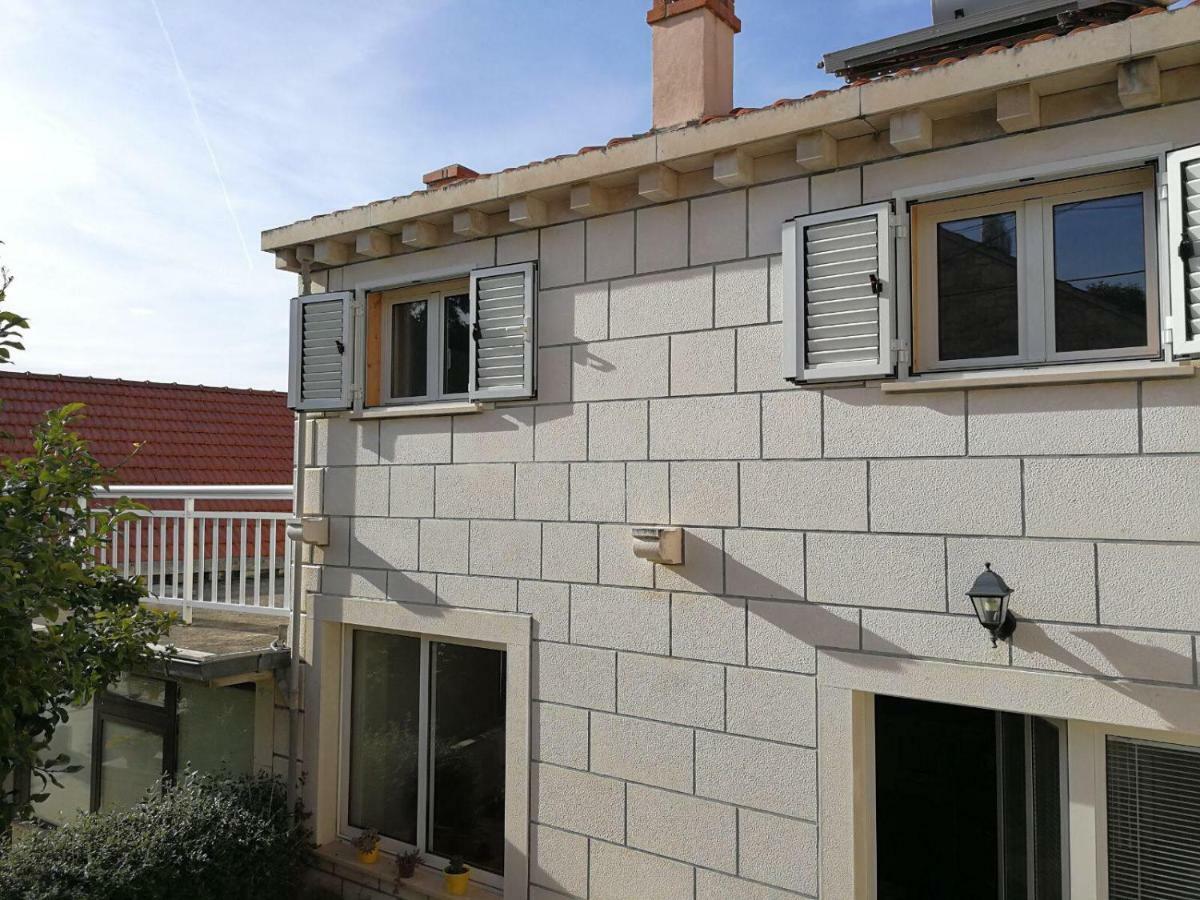 Apartments Barbaresko Lumbarda Eksteriør bilde