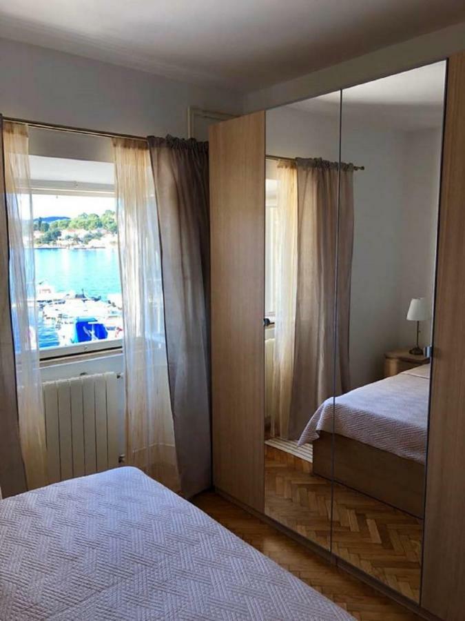 Apartments Barbaresko Lumbarda Eksteriør bilde